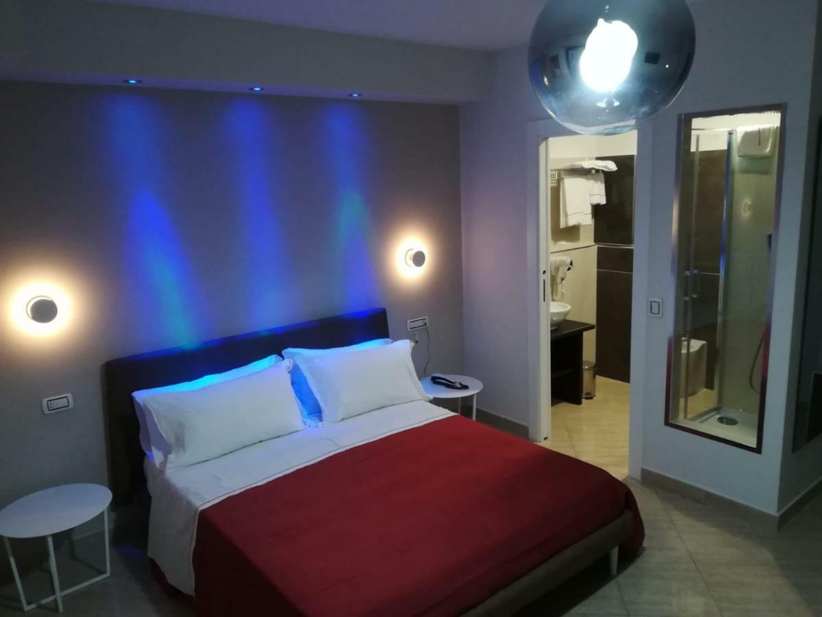 Sonevi Rooms Napoli Esterno foto