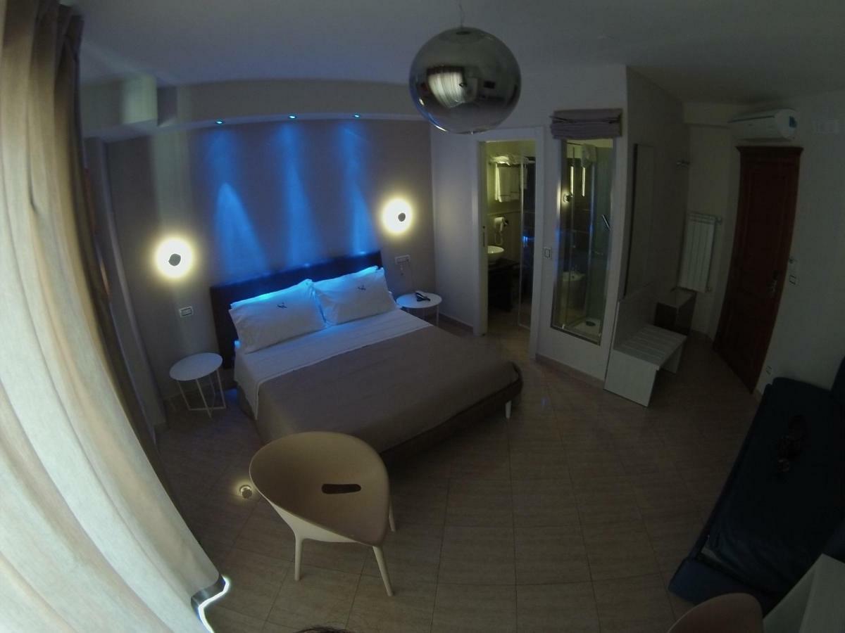 Sonevi Rooms Napoli Esterno foto