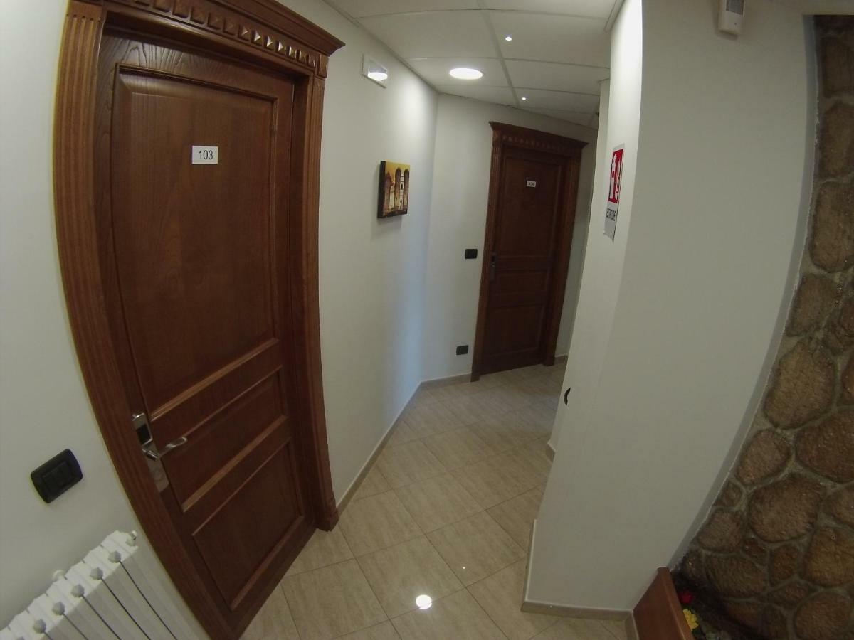 Sonevi Rooms Napoli Esterno foto