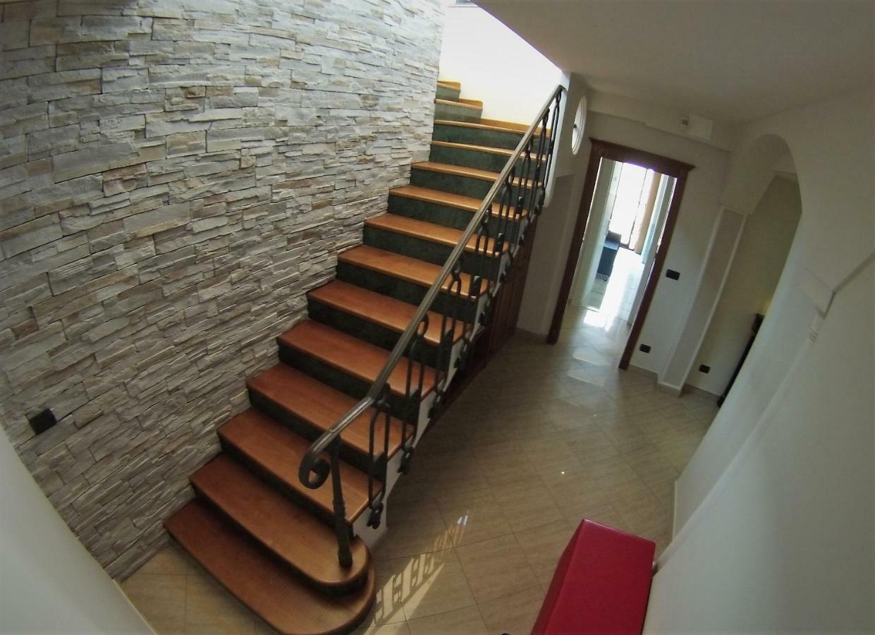 Sonevi Rooms Napoli Esterno foto